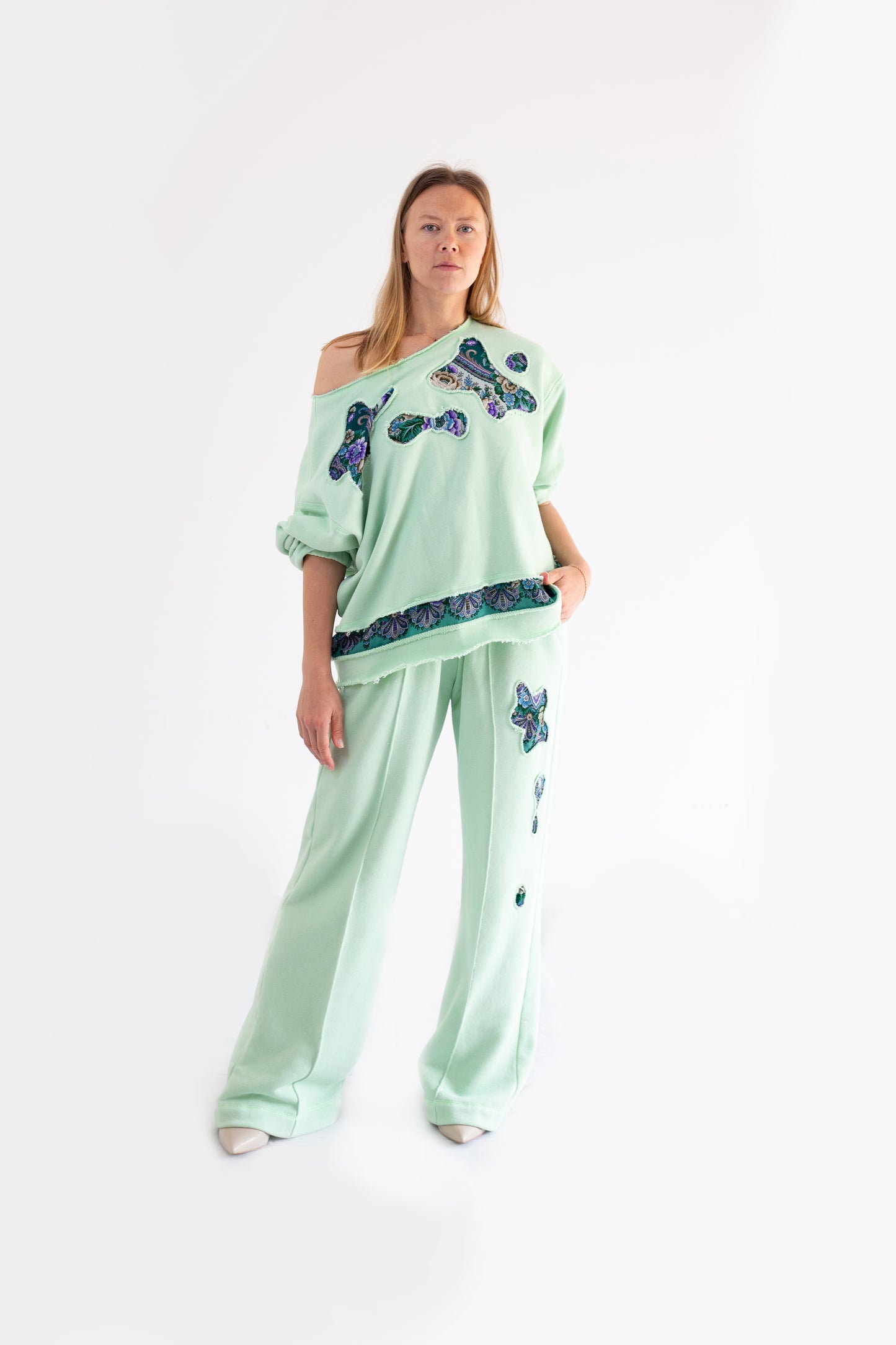 Traje de mujer "Patrones Menta"