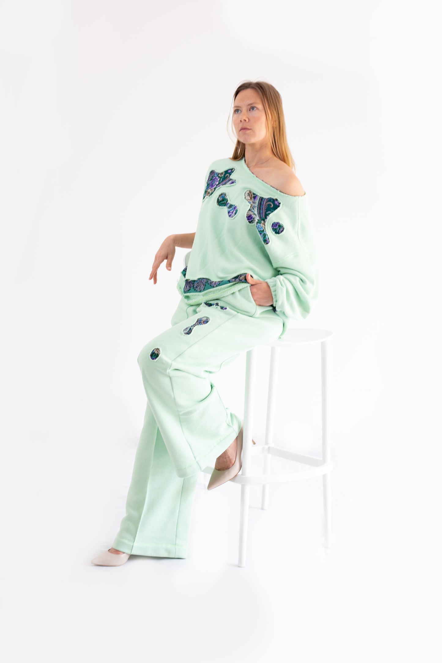 Traje de mujer "Patrones Menta"