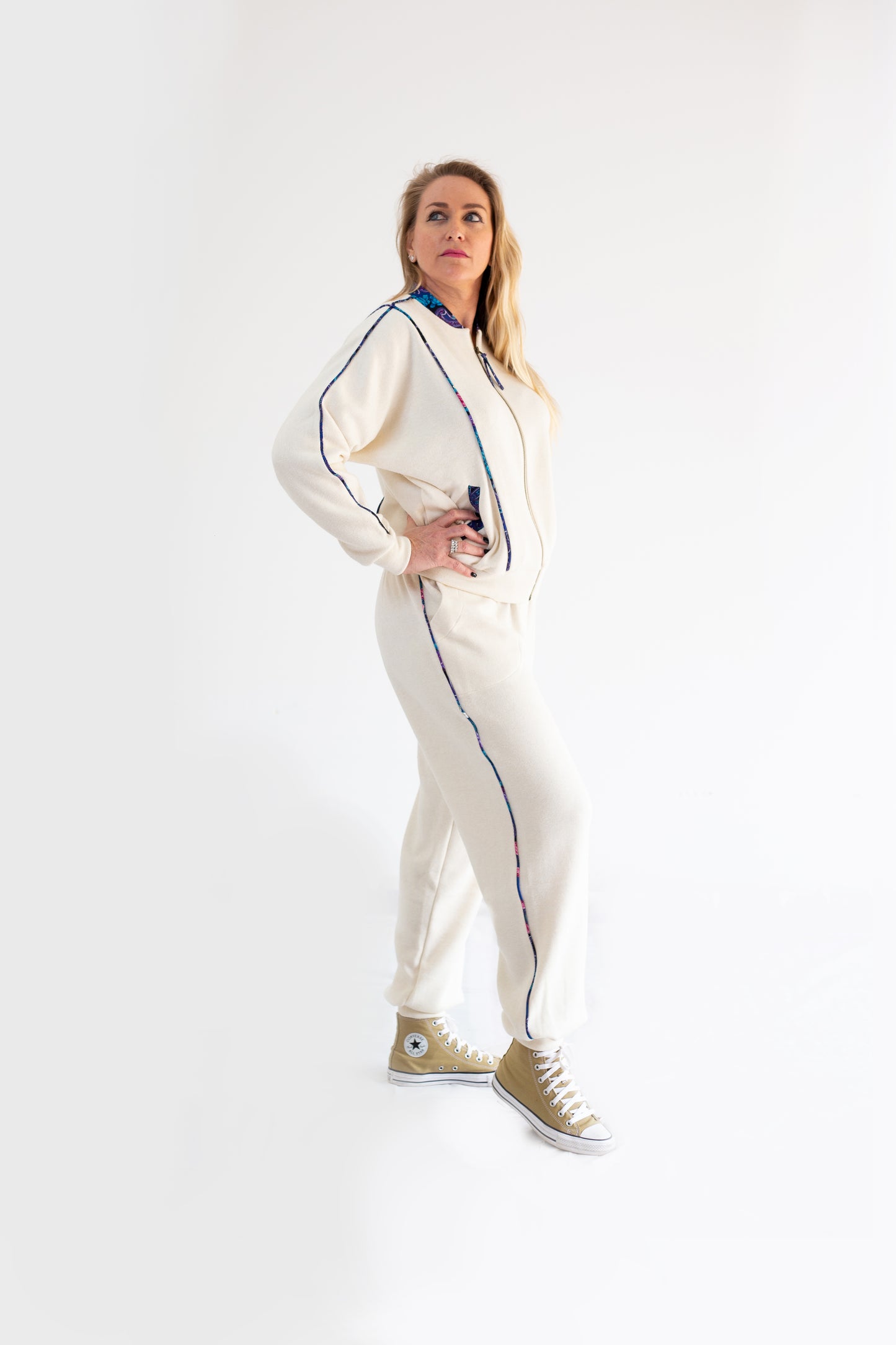 Traje de mujer "Patrones Azul"