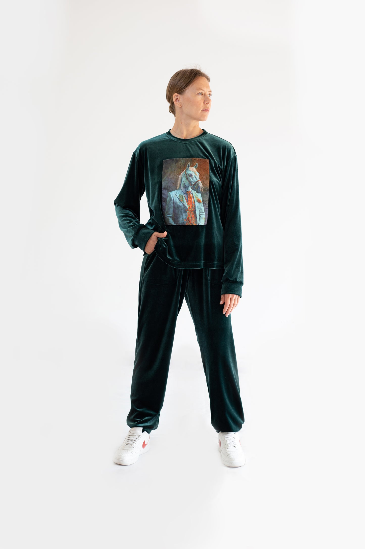 Traje de mujer "caballo"