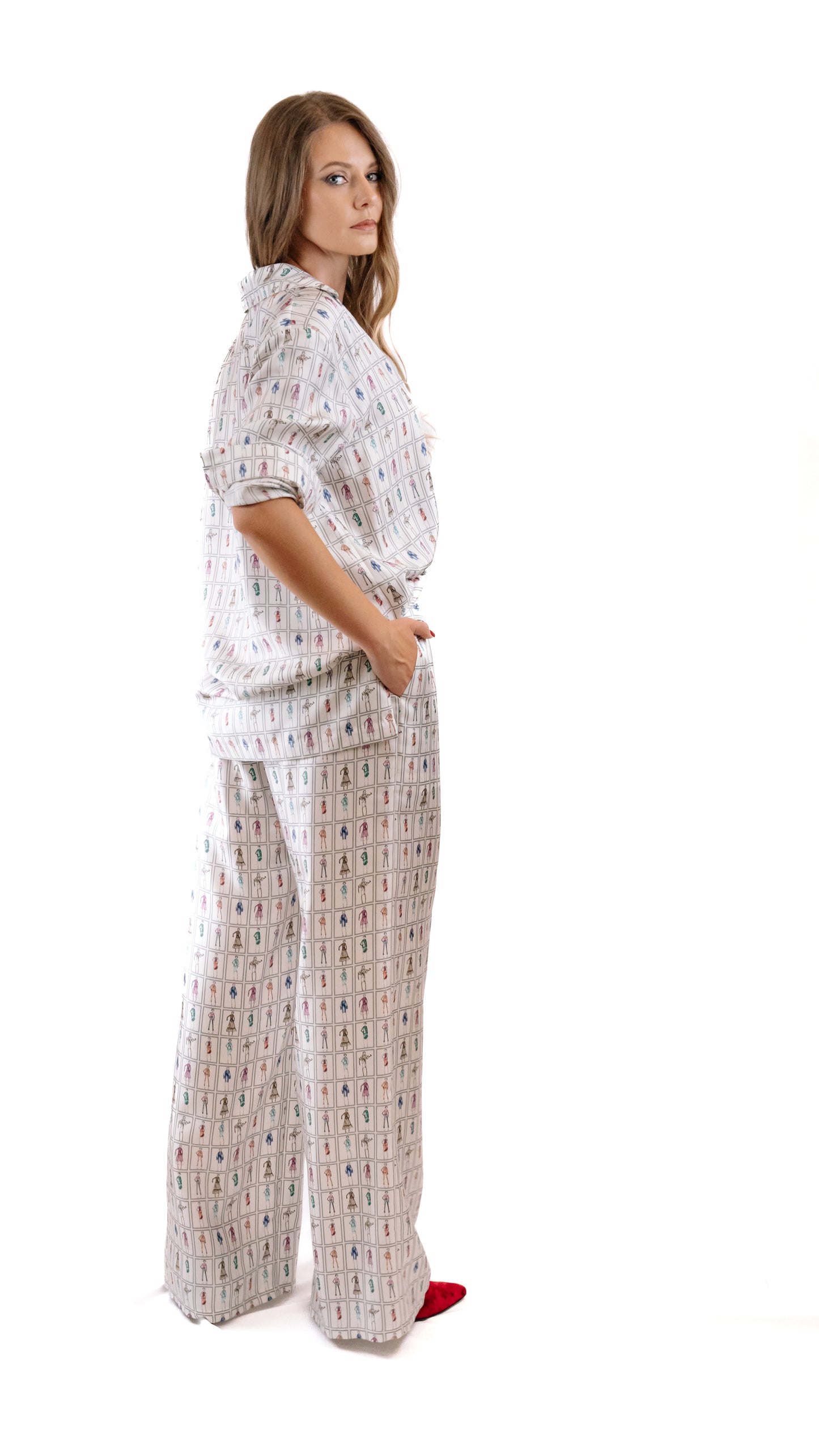 Traje de mujer "Patrones Lila"