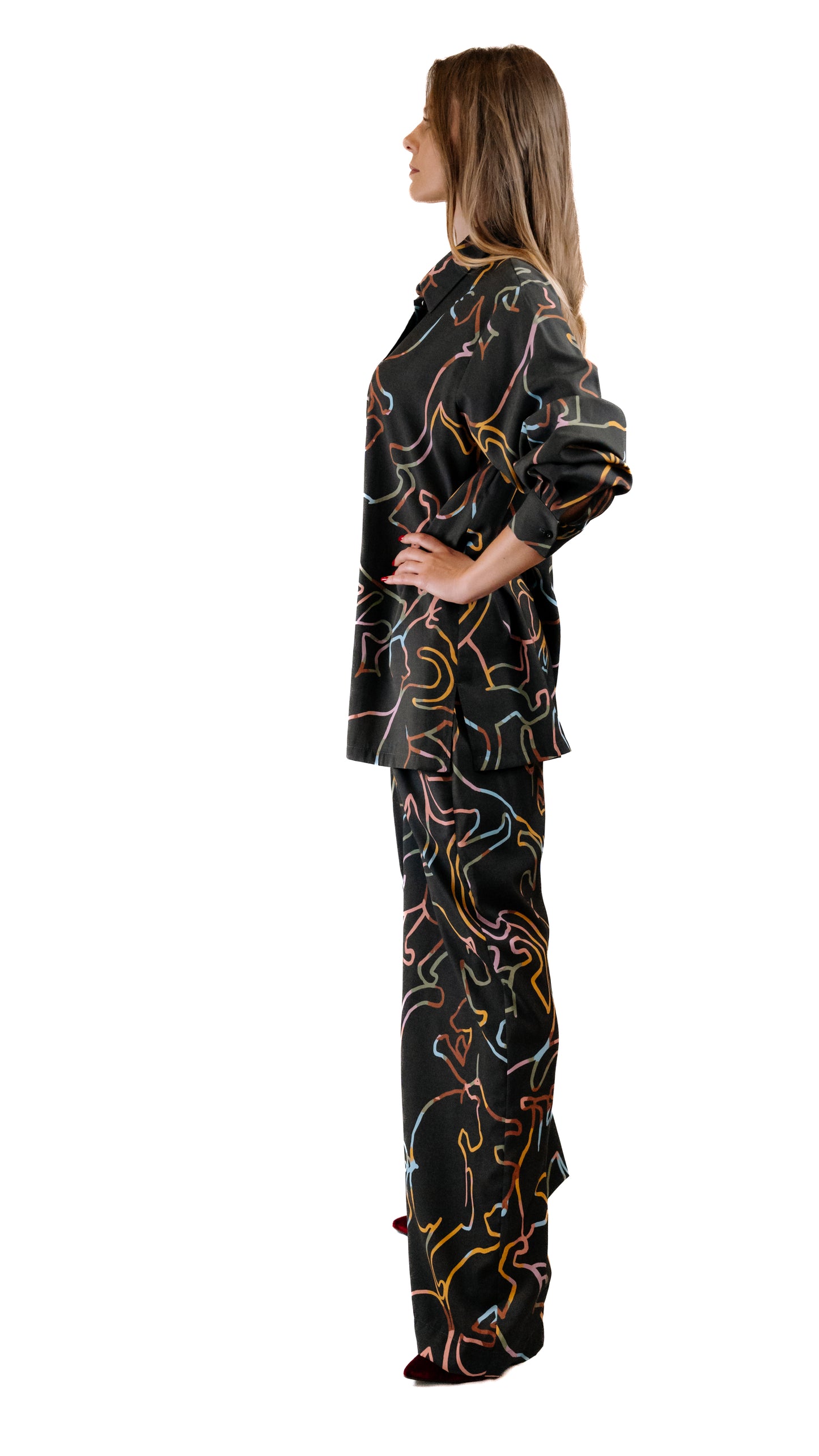 Traje de mujer "Patrones Lila"