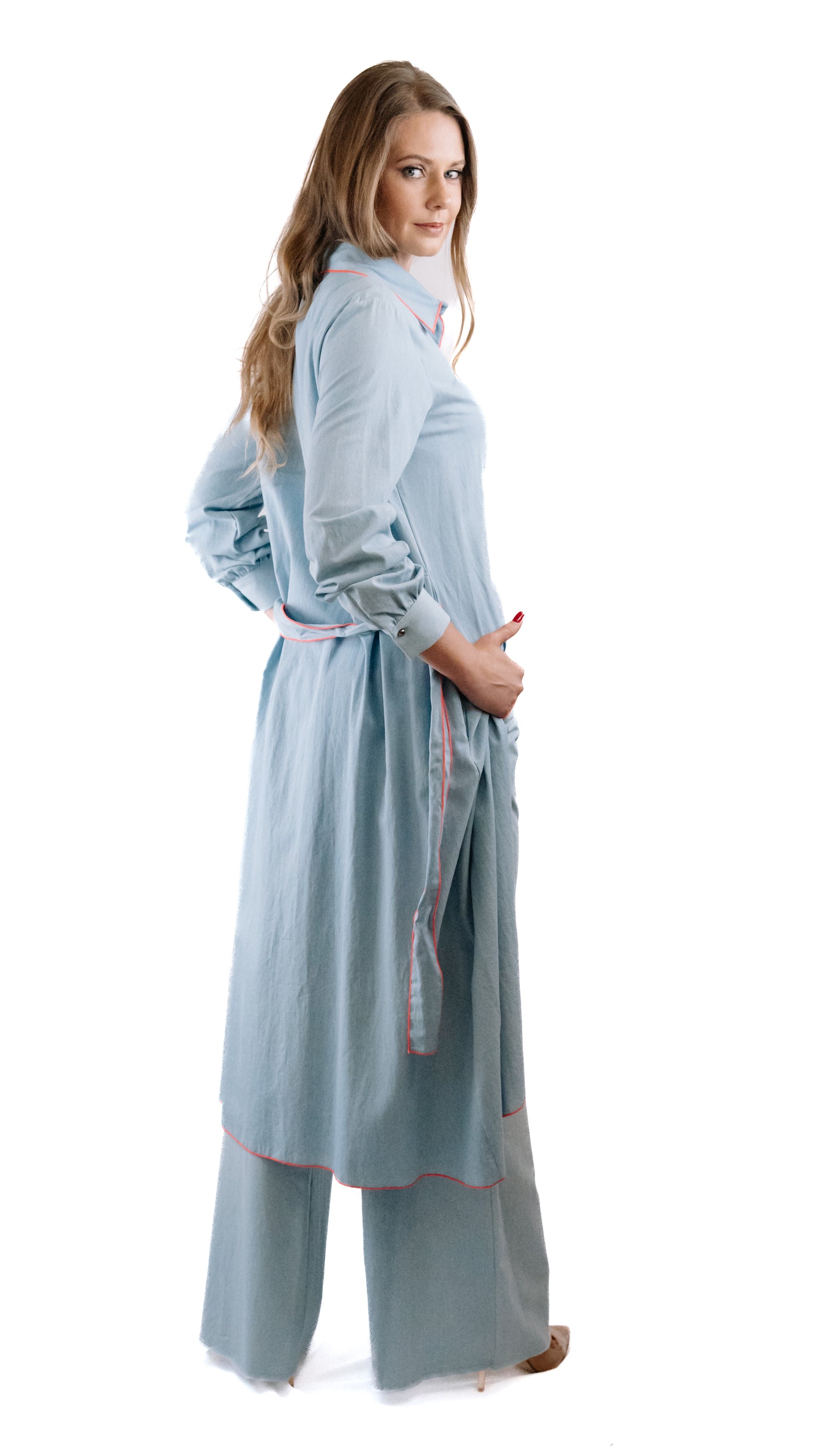 Traje de mujer "Patrones Lila"