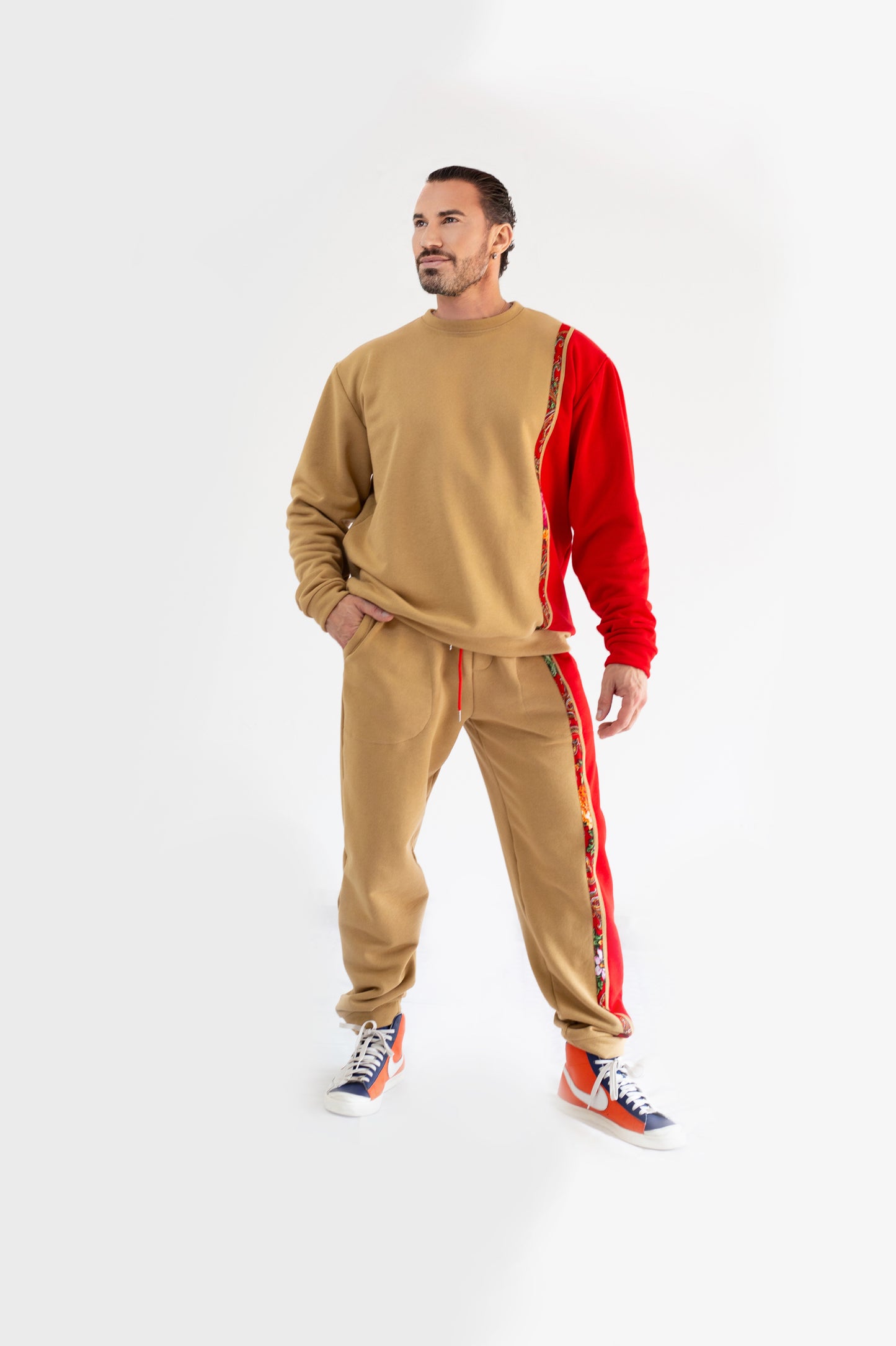 Traje de hombre "Beige con rojo"