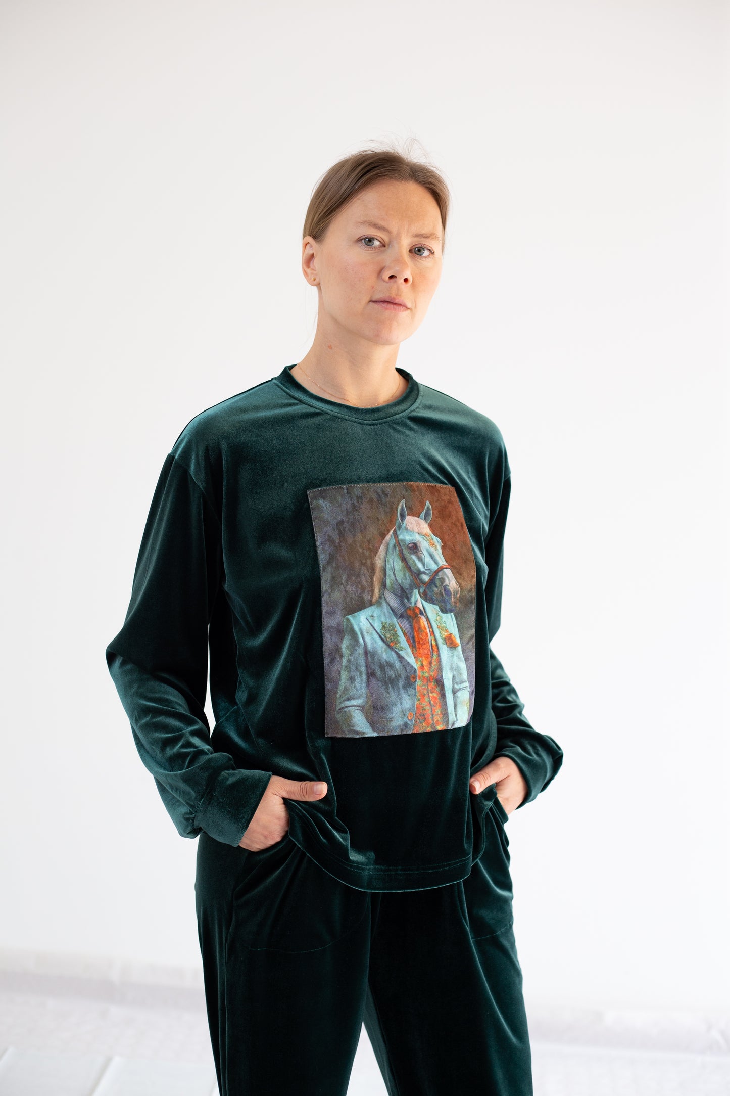 Traje de mujer "caballo"