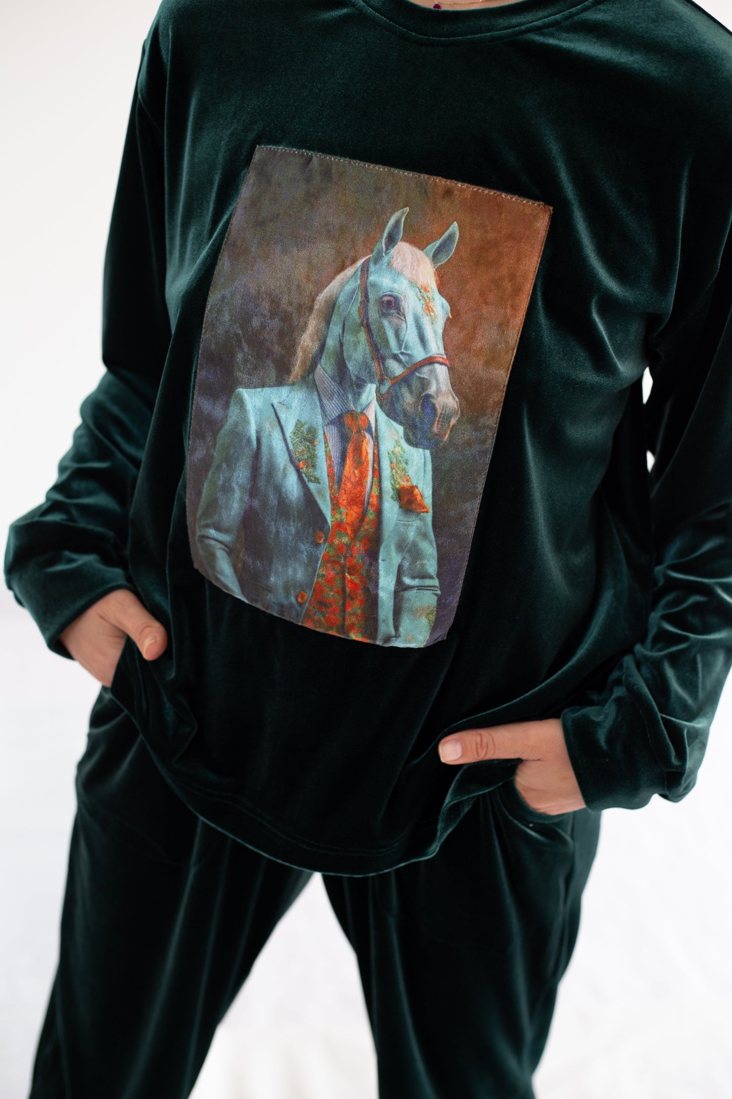Traje de mujer "caballo"