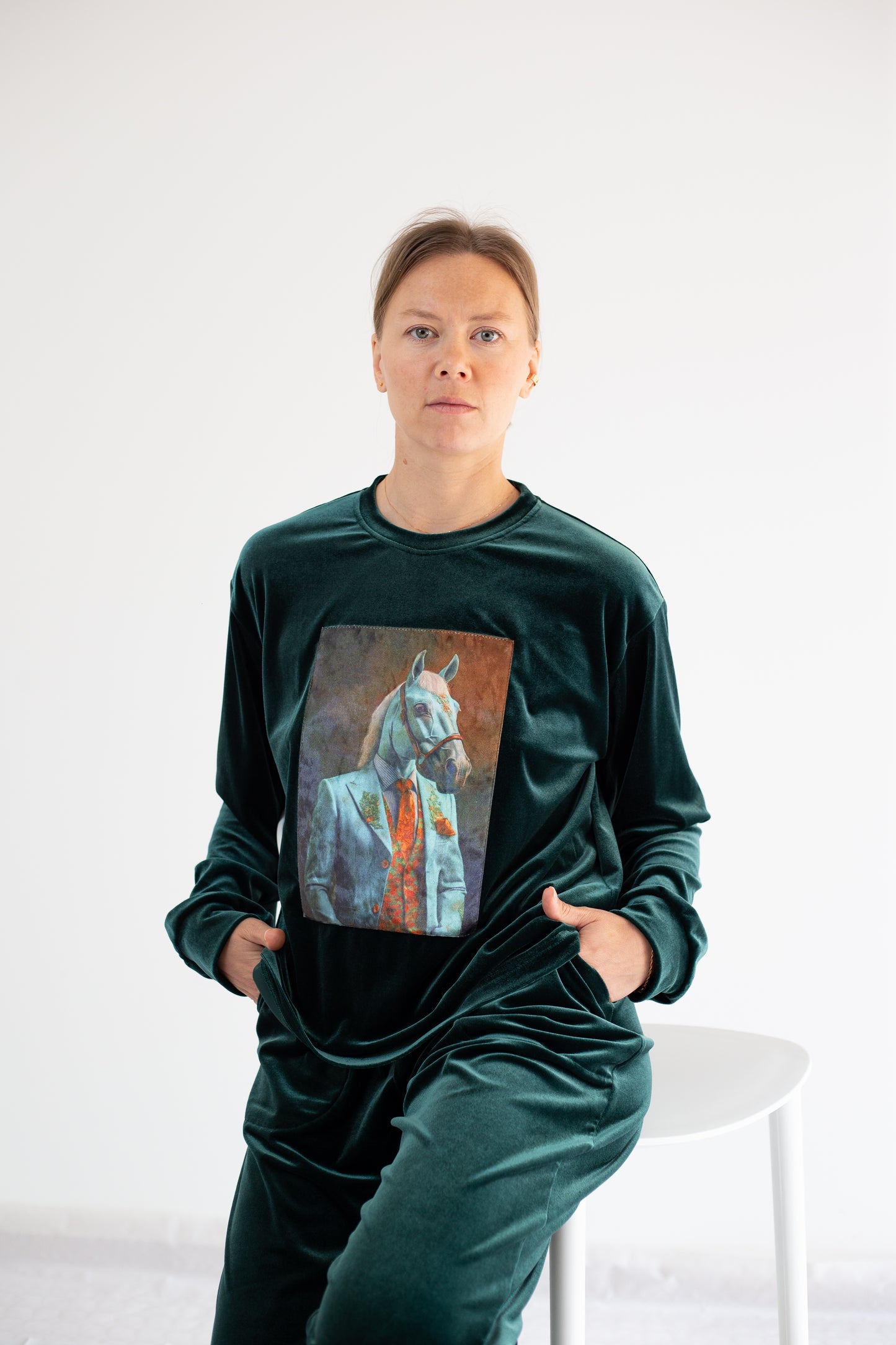 Traje de mujer "caballo"