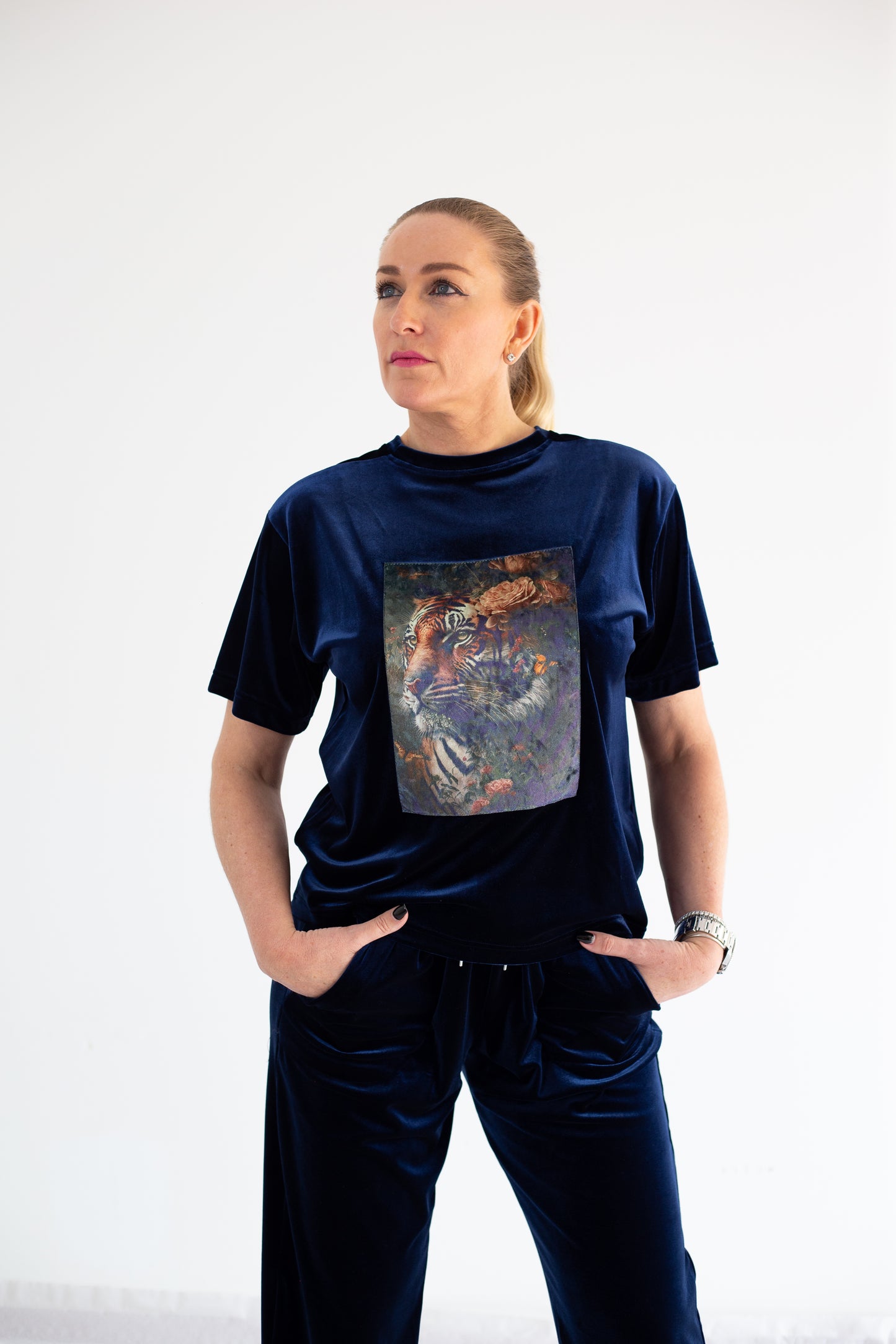 Traje de mujer "Tigre"