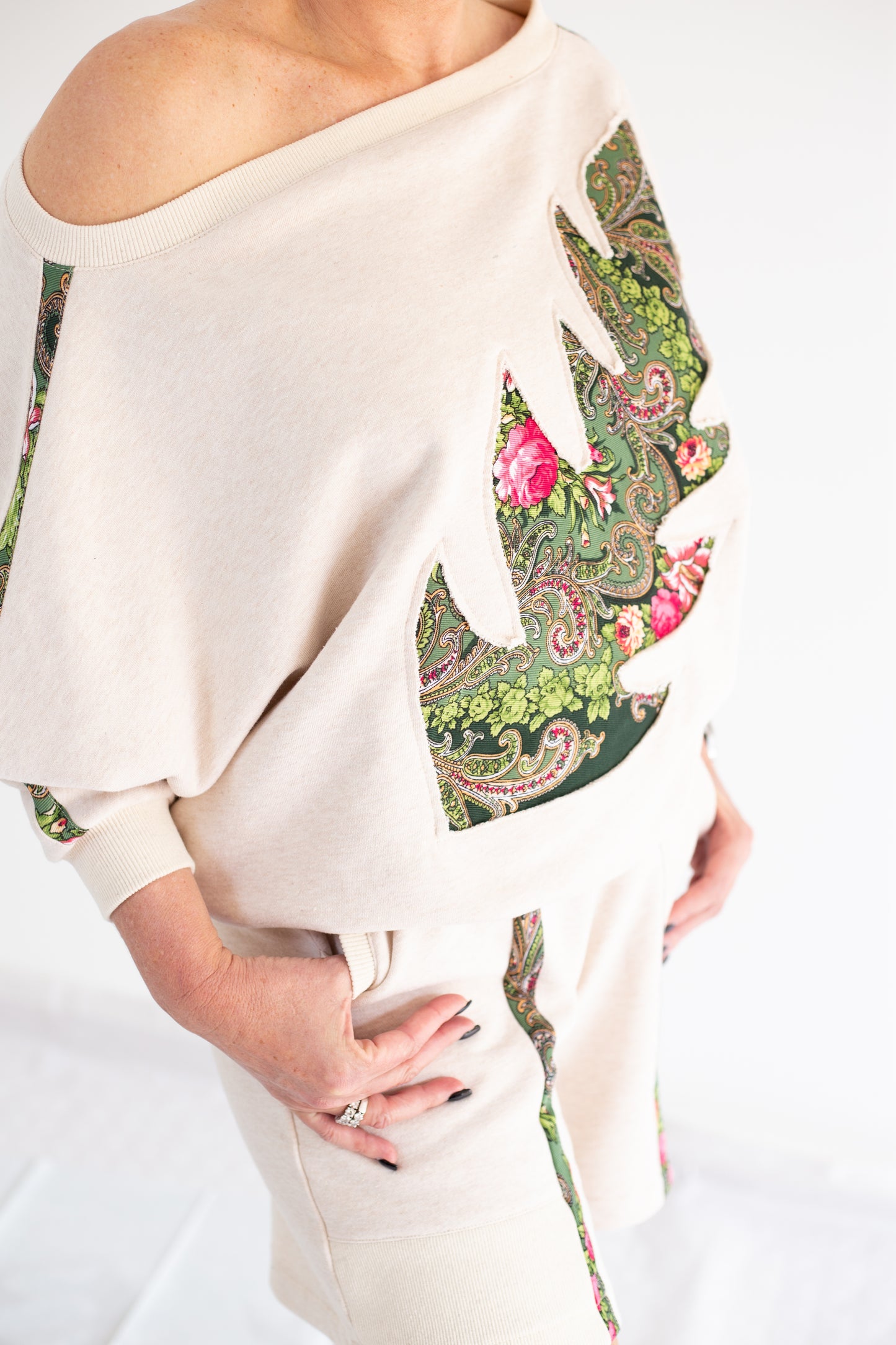 Women's Suit "Patterns Beige"