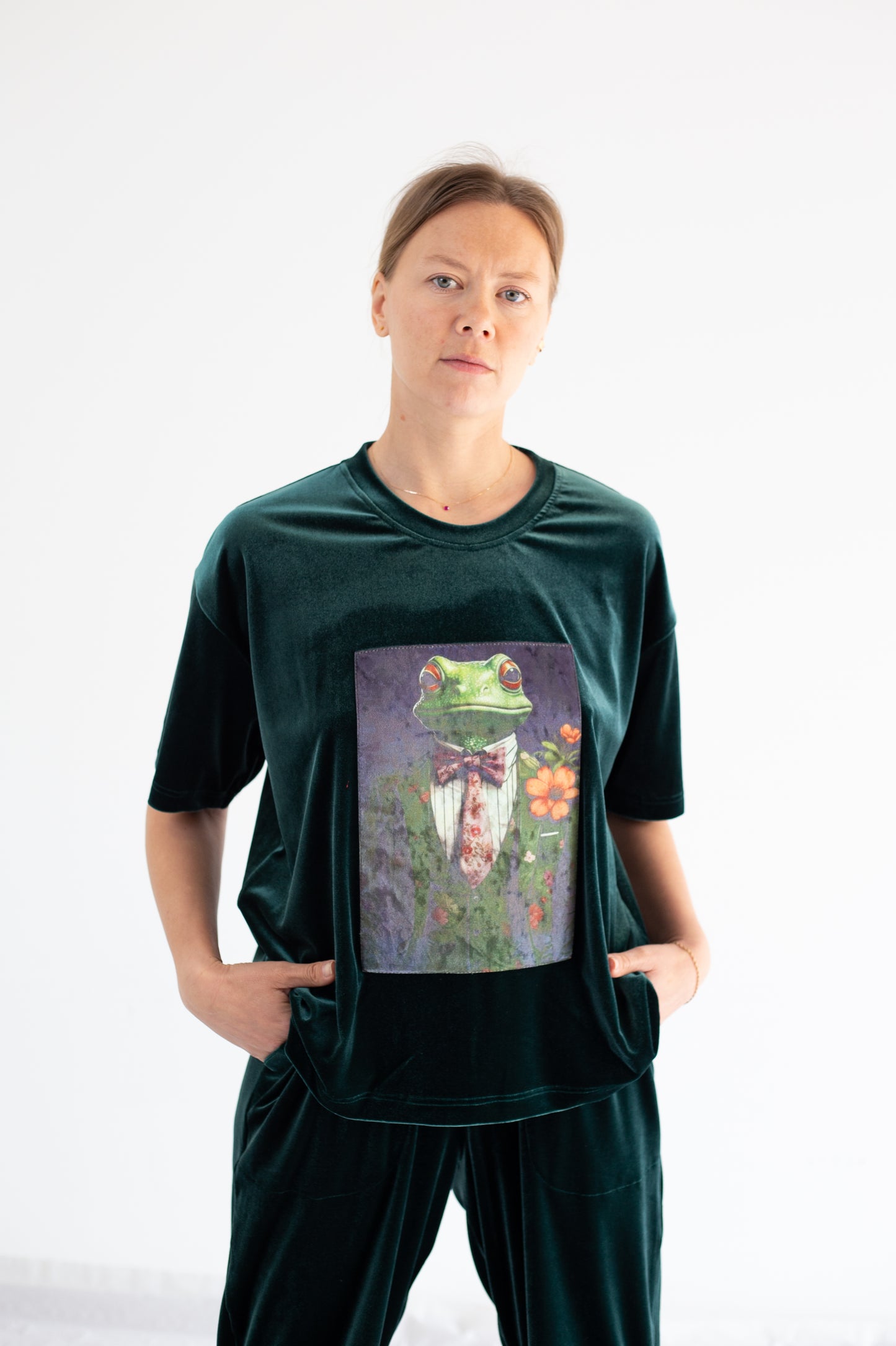Traje de mujer "Rana"