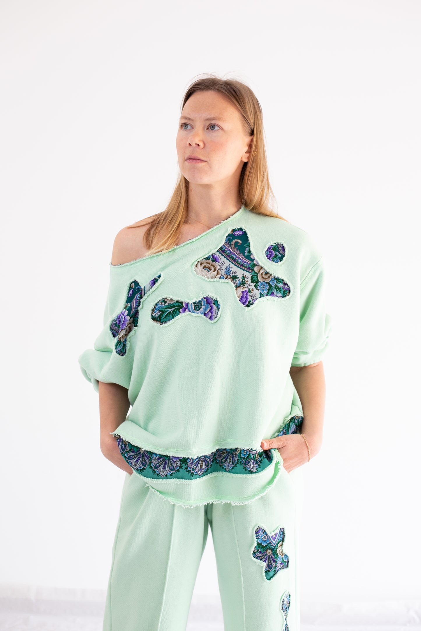Traje de mujer "Patrones Menta"