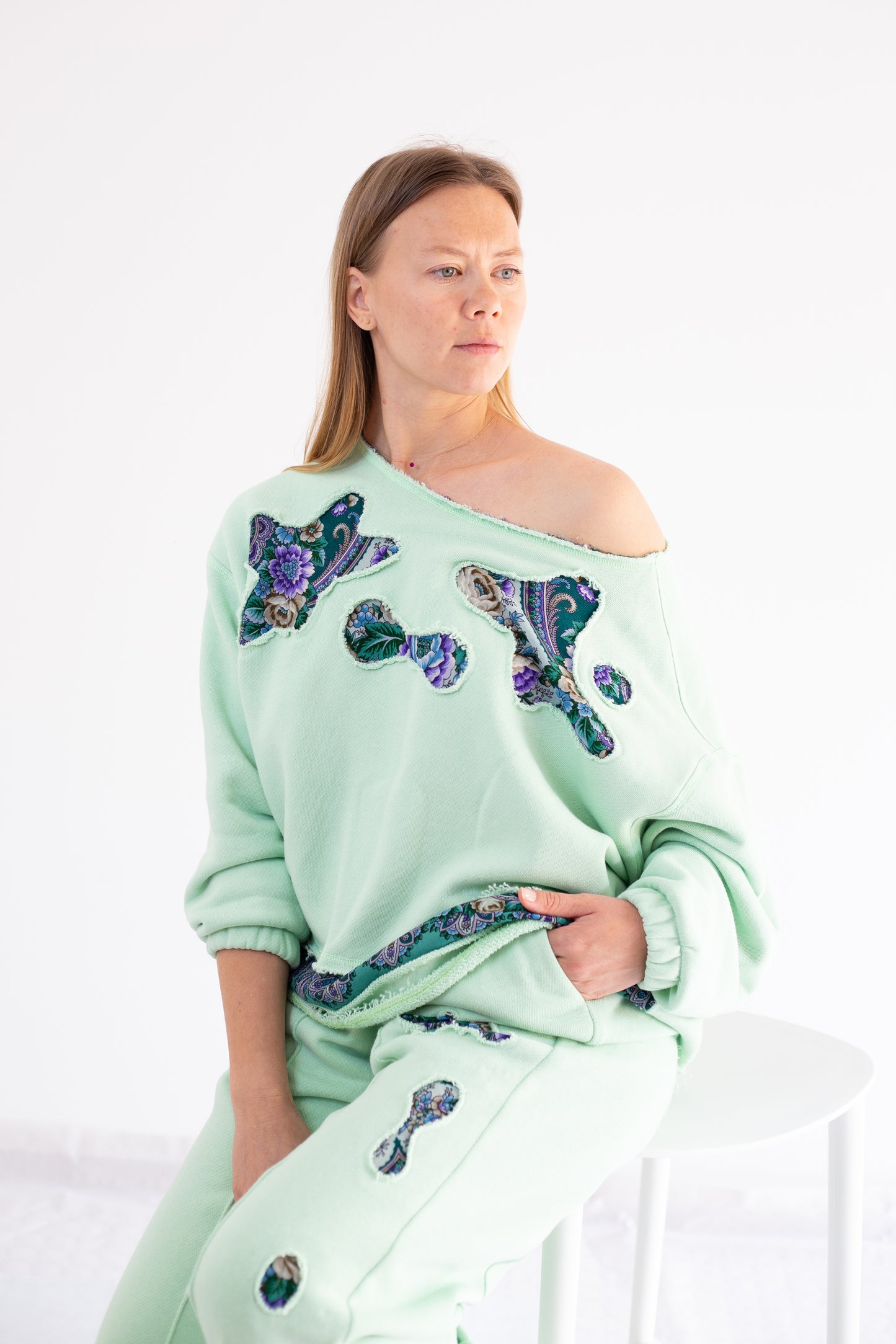 Traje de mujer "Patrones Menta"
