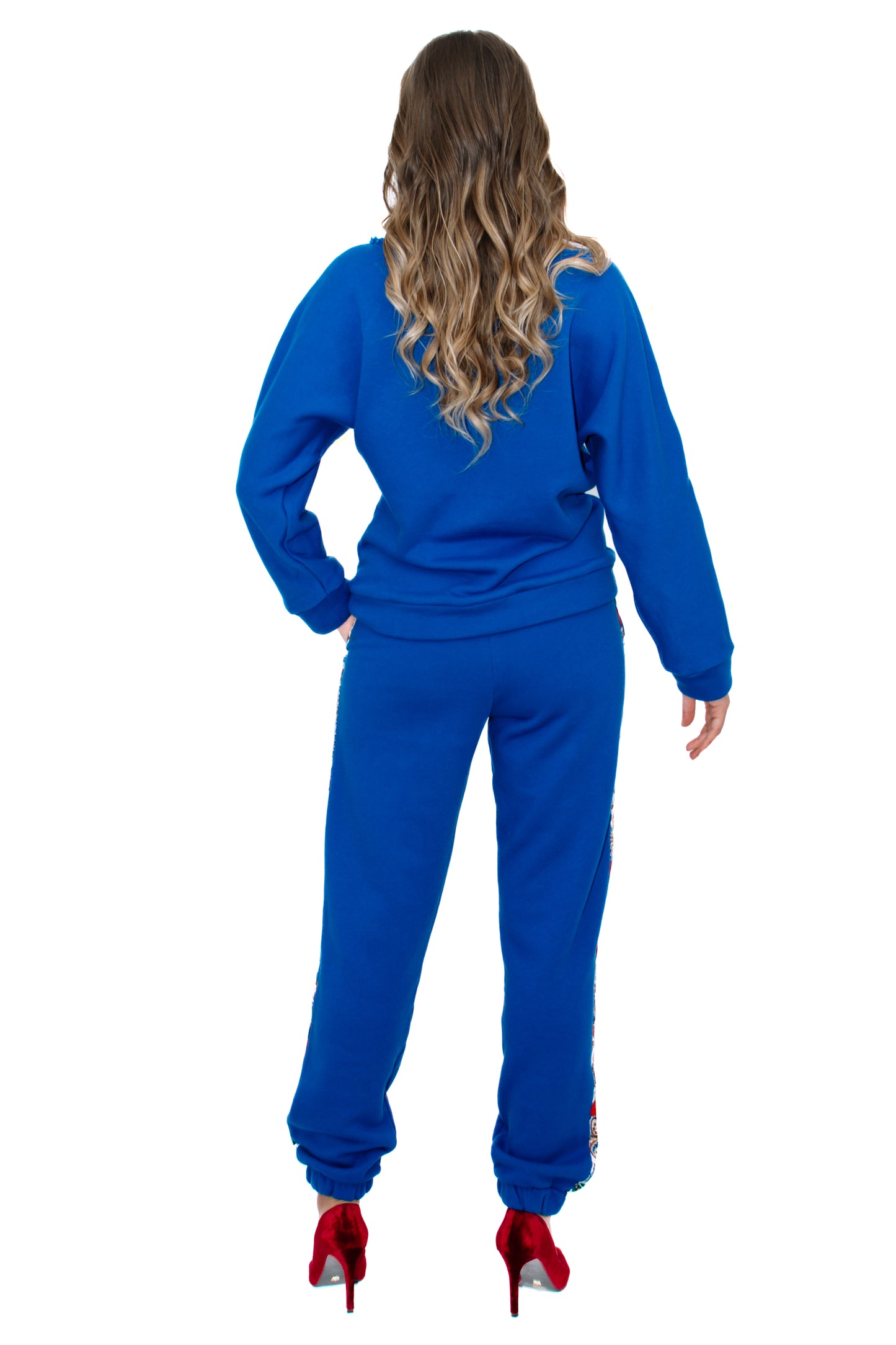 Traje de mujer "Patrones Lila"