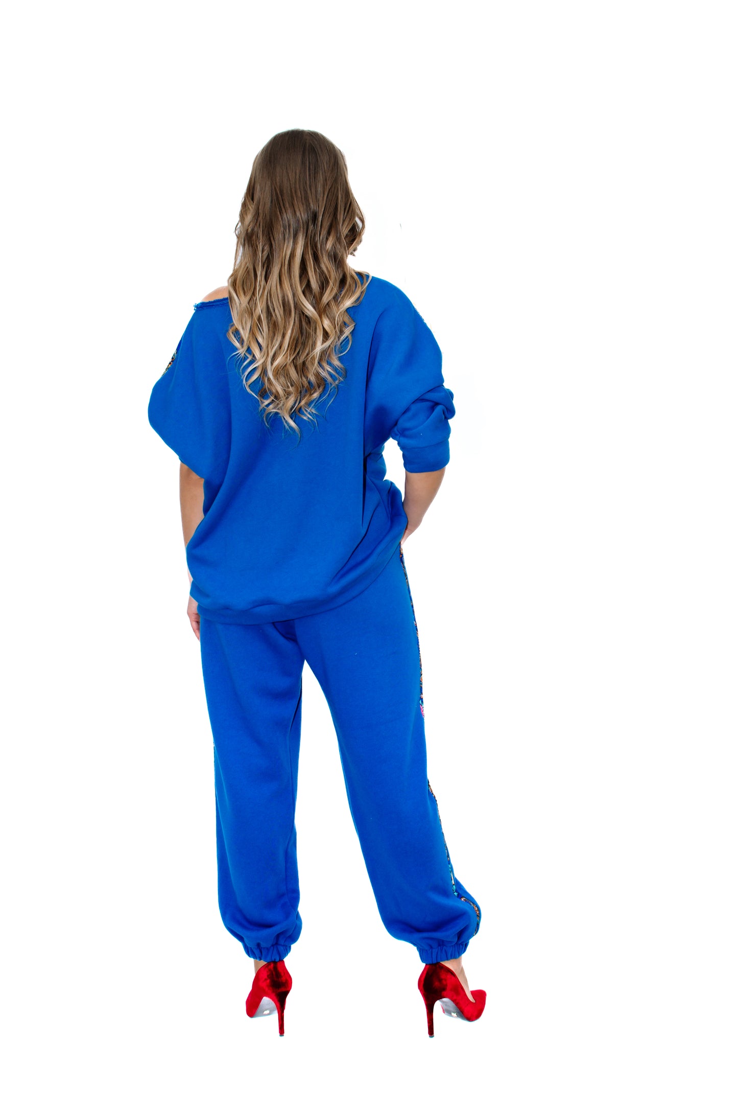 Traje de mujer "Patrones Lila"